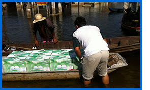บริจาคเครื่องกรองน้ำ เพื่อช่วยเหลือผู้ประสบภัยน้ำท่วม ปี 2554